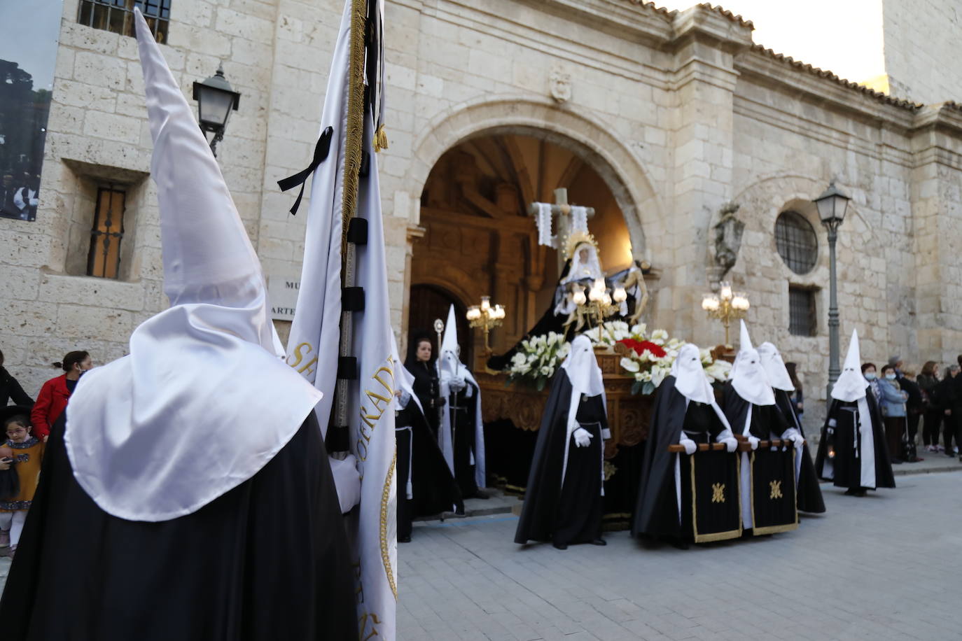 Fotos: Procesión General del Viernes Santo en Peñafiel (1/5)