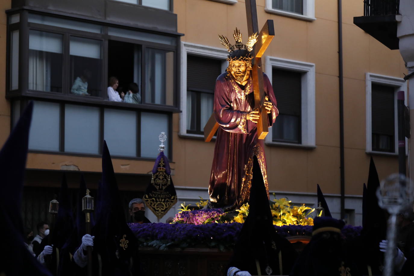 Fotos: Procesión General del Viernes Santo en Peñafiel (3/5)