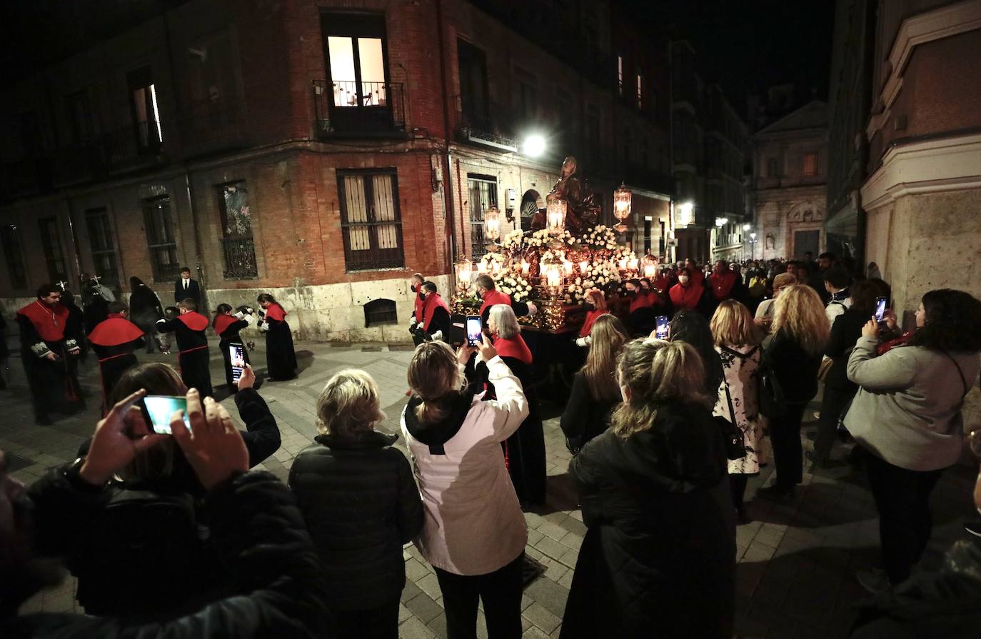 Fotos: Procesión de la Soledad en Valladolid