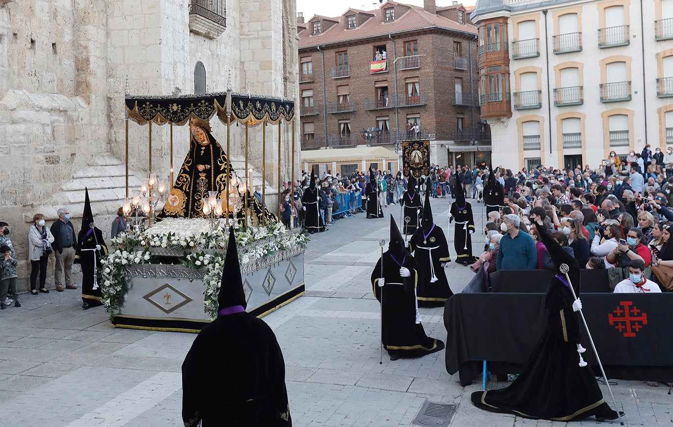 Fotos: Viernes Santo: Procesión del Santo Entierro