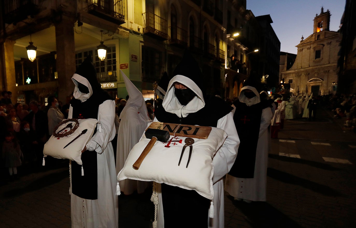 Fotos: Viernes Santo: Procesión del Santo Entierro