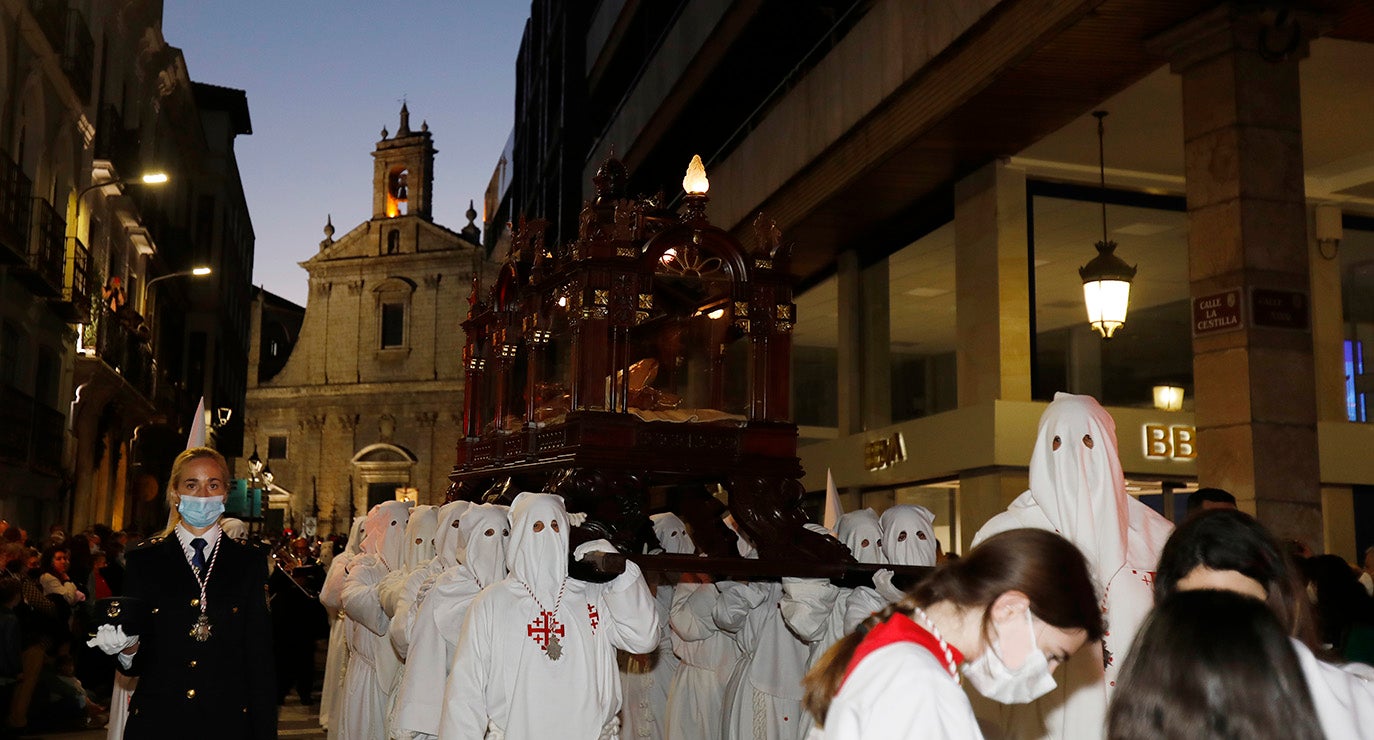 Fotos: Viernes Santo: Procesión del Santo Entierro