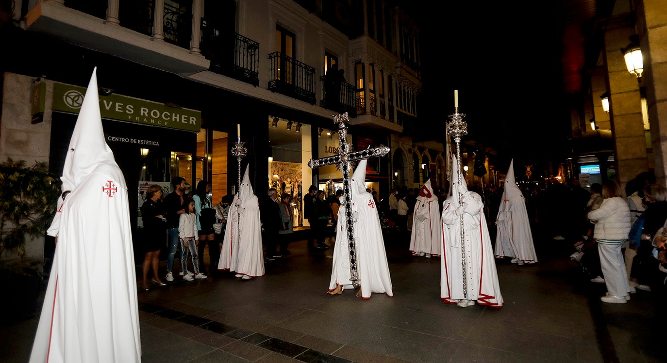 Fotos: Viernes Santo: Procesión del Santo Entierro