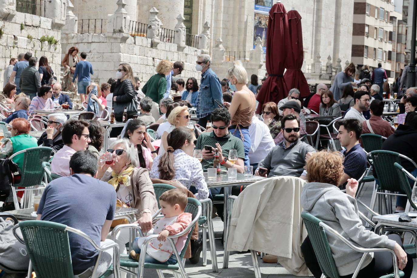 El buen tiempo preside el Domingo de Resurrección en Valladolid.