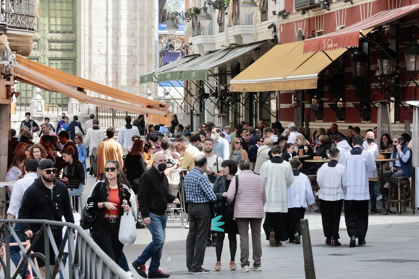 El buen tiempo preside el Domingo de Resurrección en Valladolid.