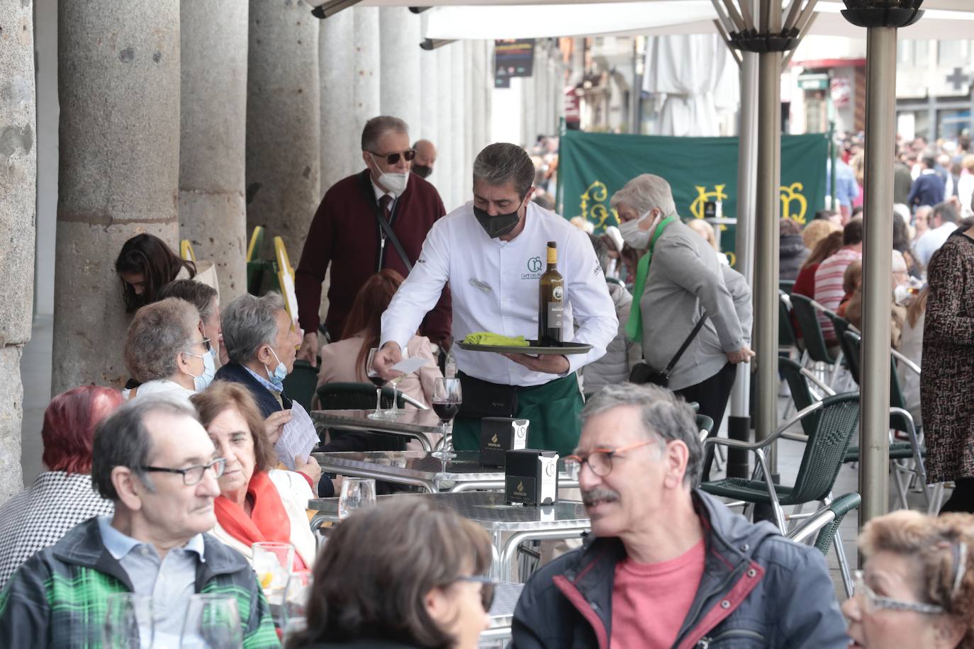 El buen tiempo preside el Domingo de Resurrección en Valladolid.