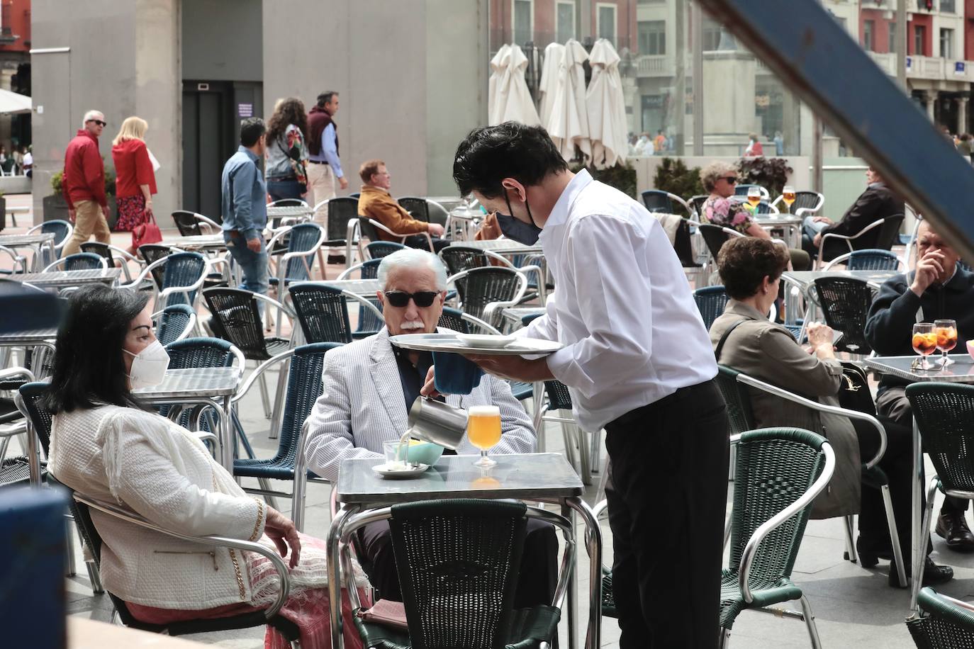 El buen tiempo preside el Domingo de Resurrección en Valladolid.