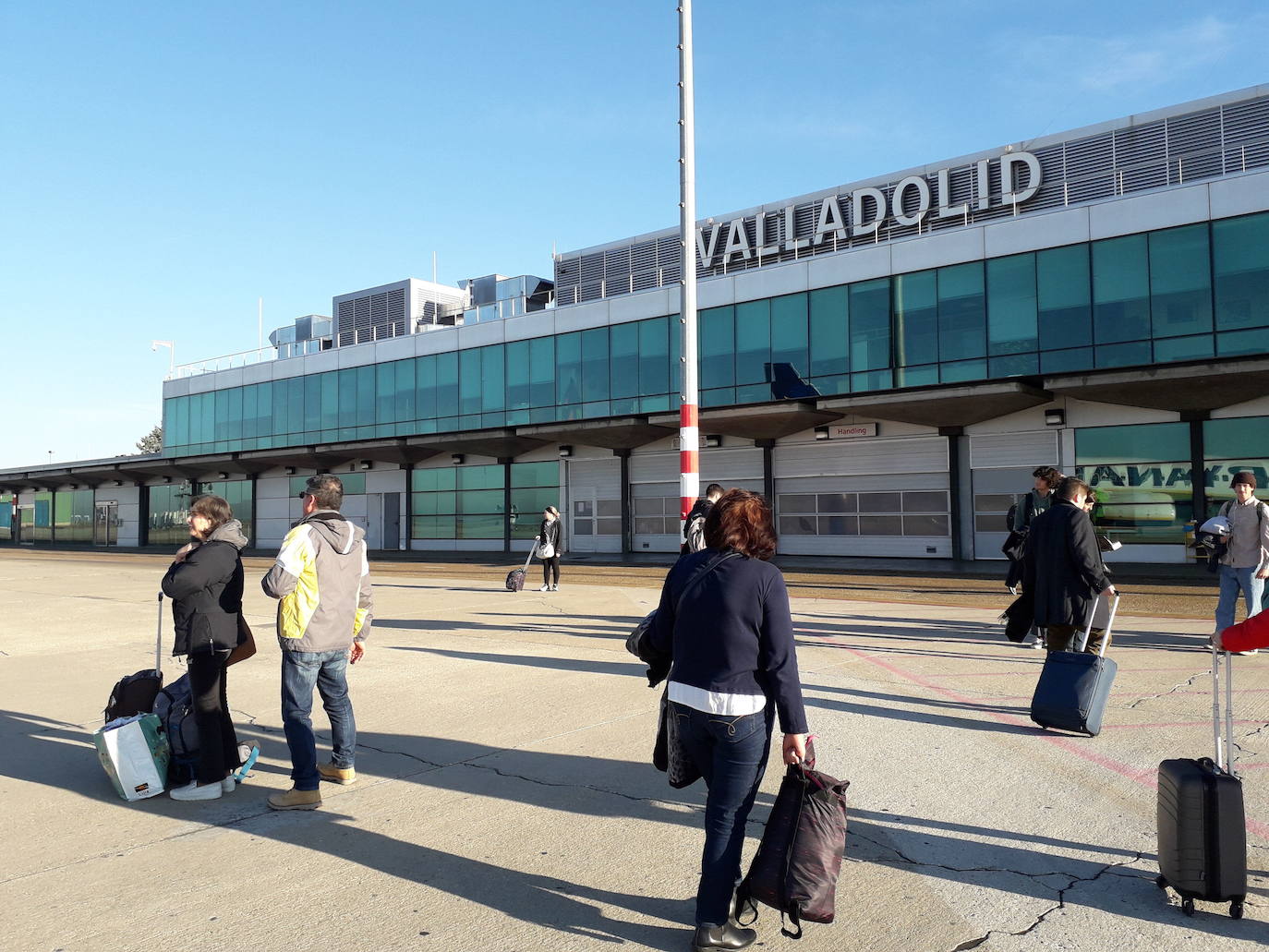 Pasajeros en el Aeropuerto de Valladolid 