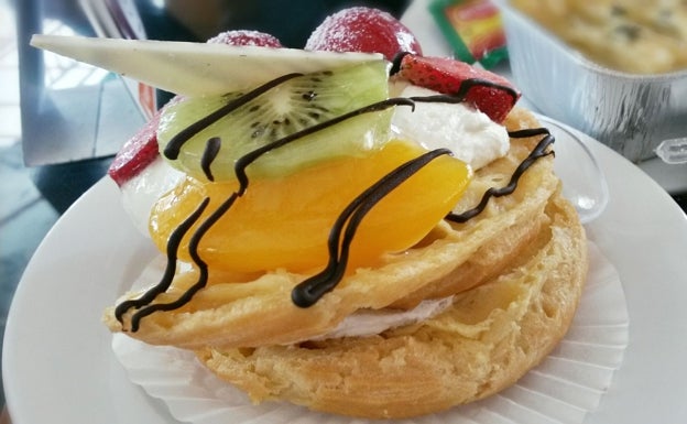 Tarta de hojaldre y frutas