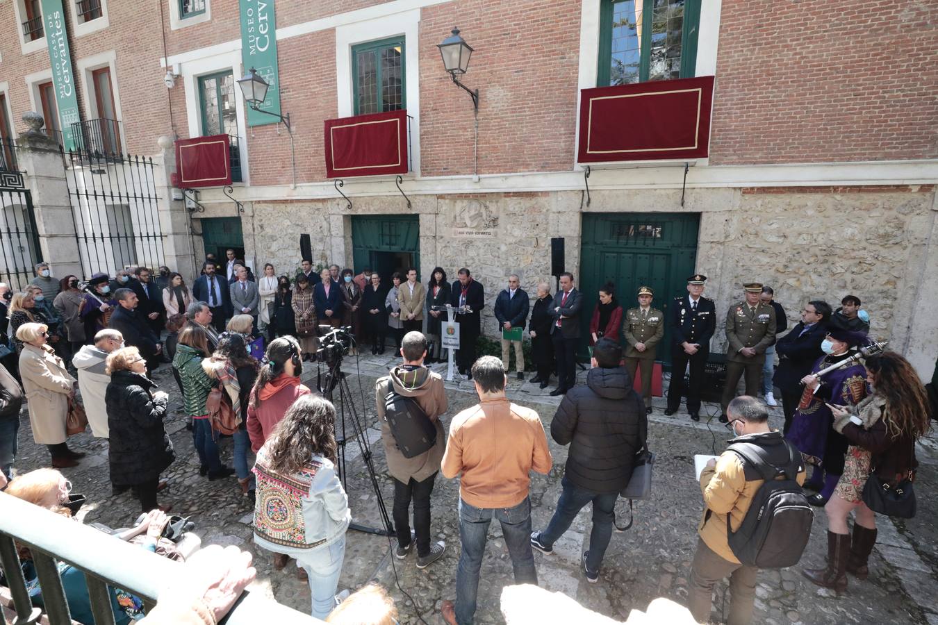 Fotos: Homenaje a Cervantes en su casa de Valladolid