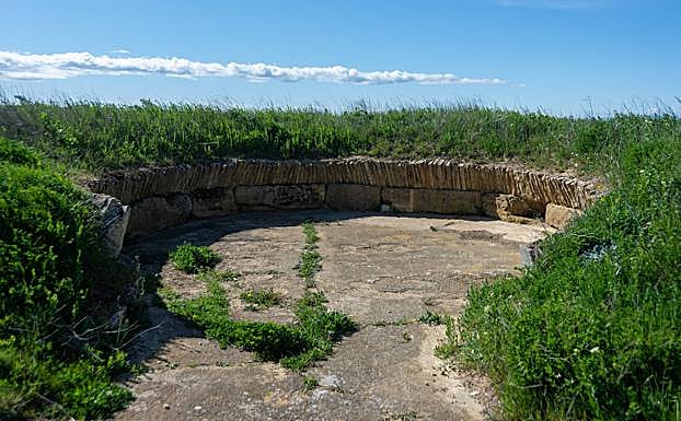 El Dolmen de la Velilla.