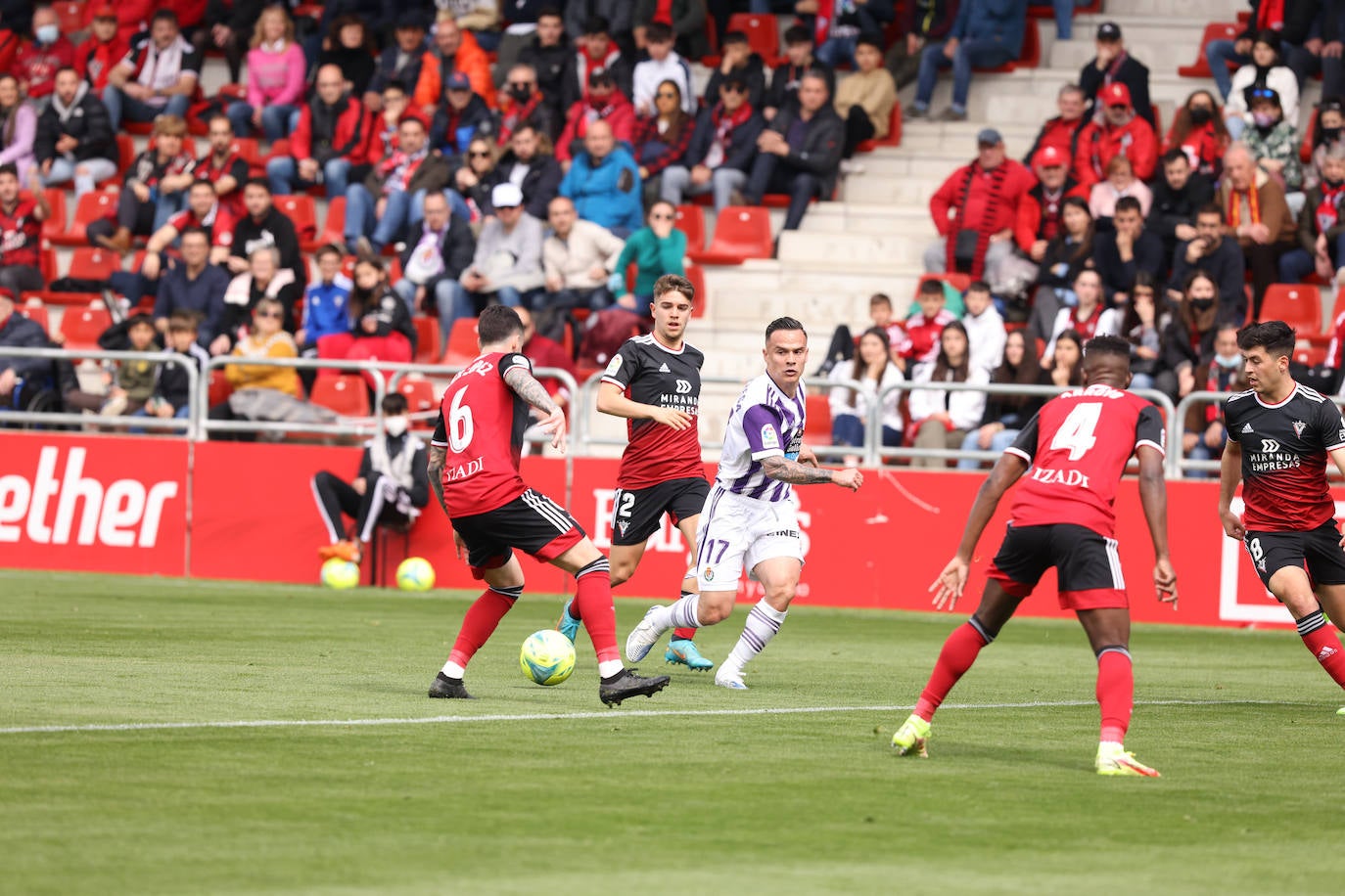 Fotos: Mirandés 0-1 Real Valladolid (1/2)