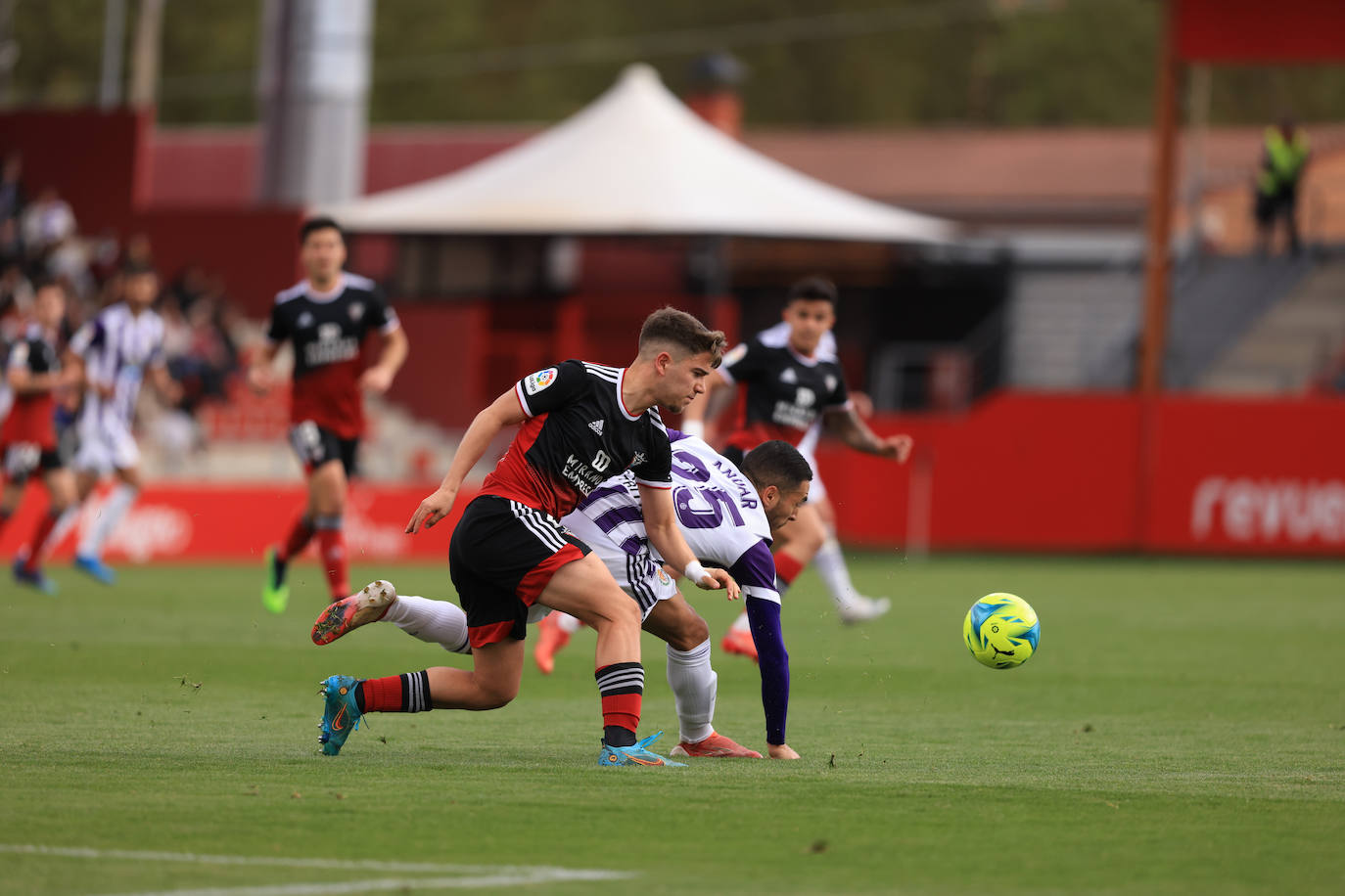 Fotos: Mirandés 0-1 Real Valladolid (1/2)