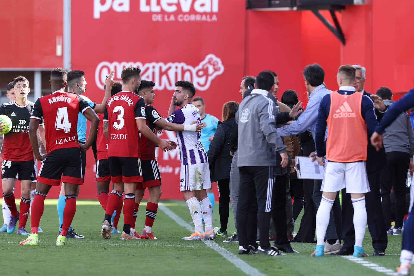 Fotos: Mirandés 0-1 Real Valladolid (2/2)