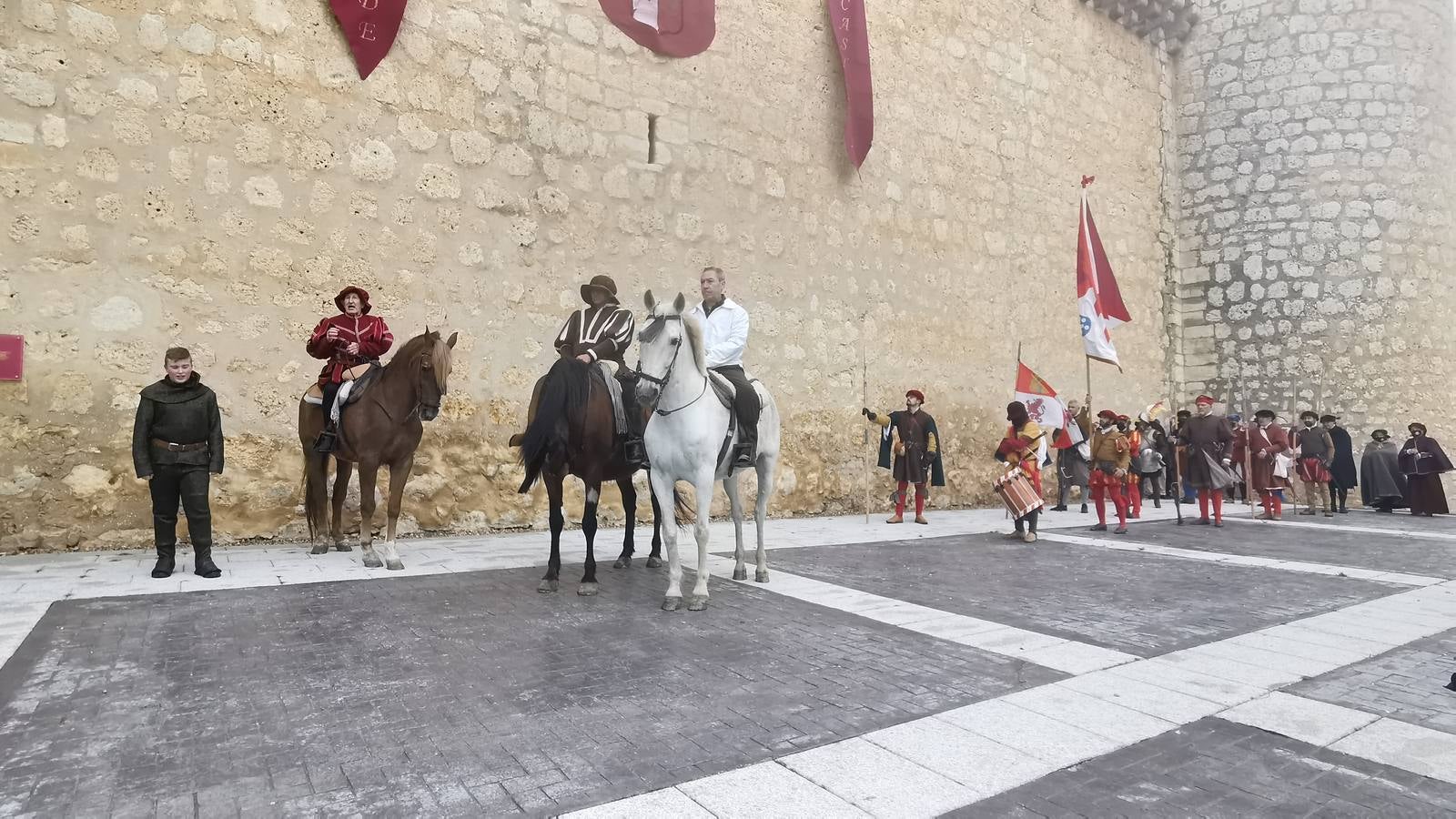 Fotos: Mercado comunero de Torrelobatón