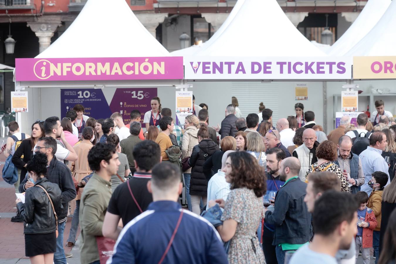 Fotos: Inauguración del evento &#039;Valladolid. Plaza Mayor del Vino&#039; (2/2)