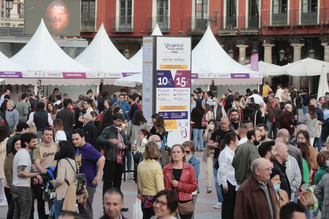 Fotos: Inauguración del evento &#039;Valladolid. Plaza Mayor del Vino&#039; (1/2)