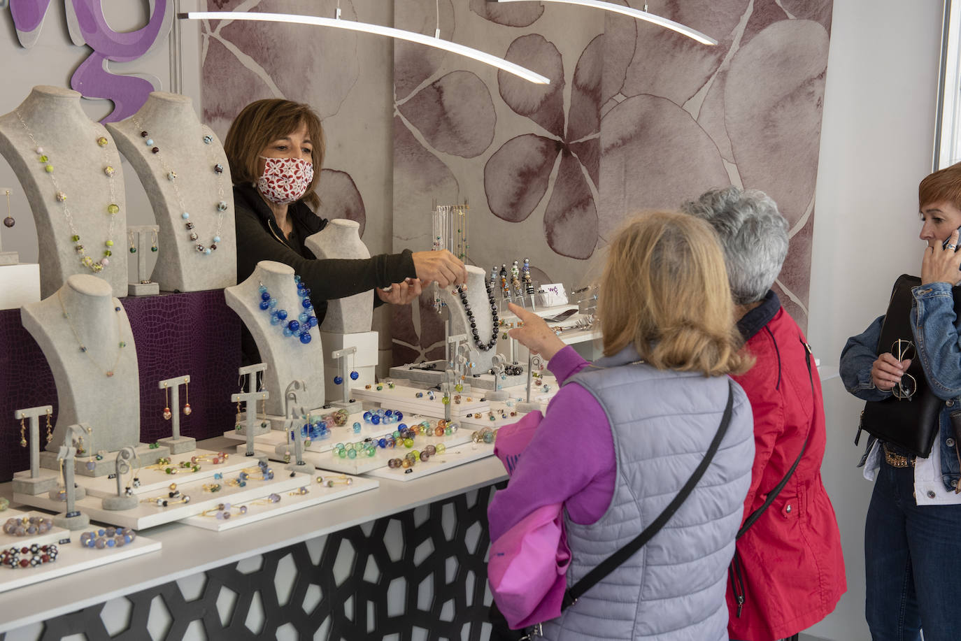 Primer día de la Feria de Artesanía de Segovia.