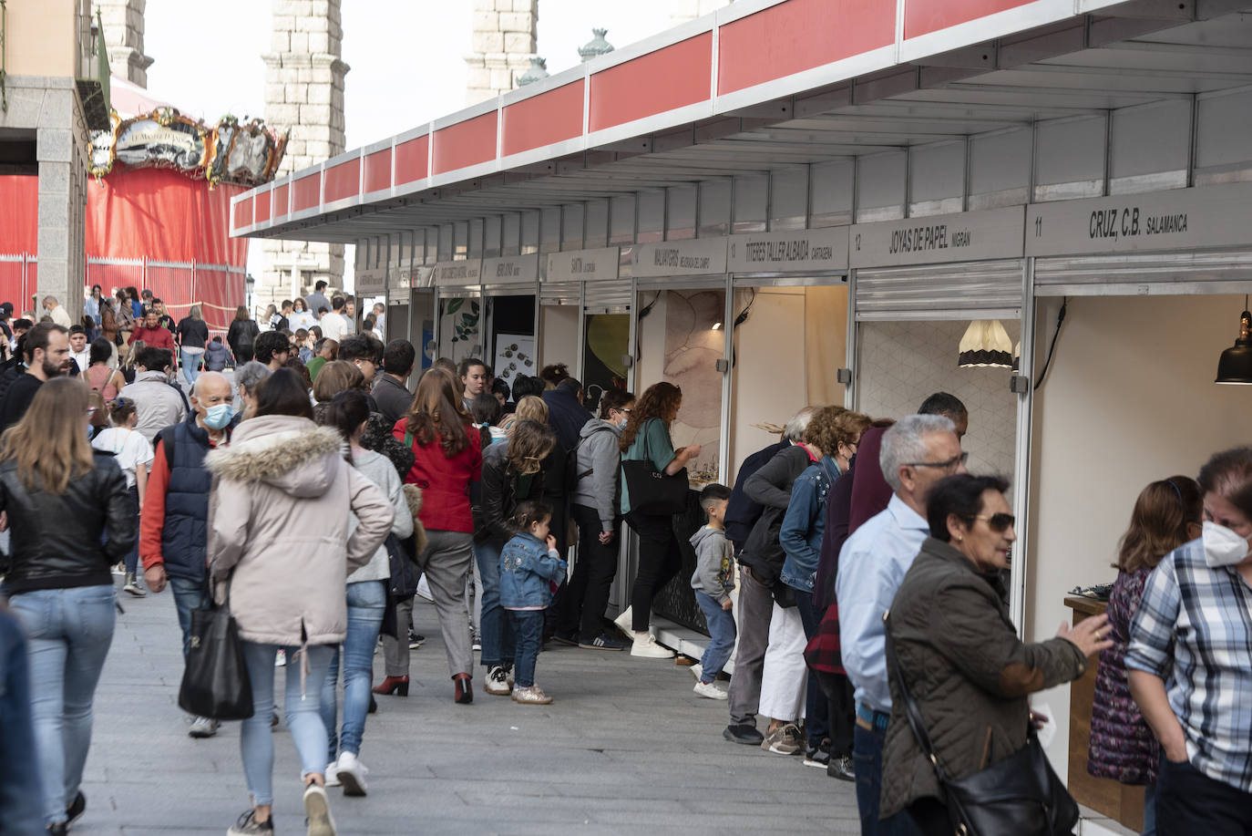 Primer día de la Feria de Artesanía de Segovia.