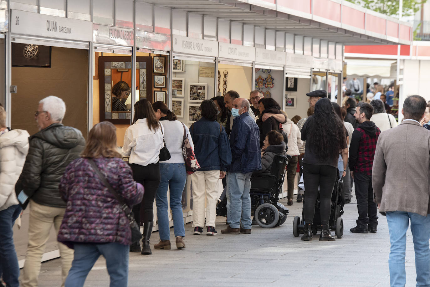 Primer día de la Feria de Artesanía de Segovia.