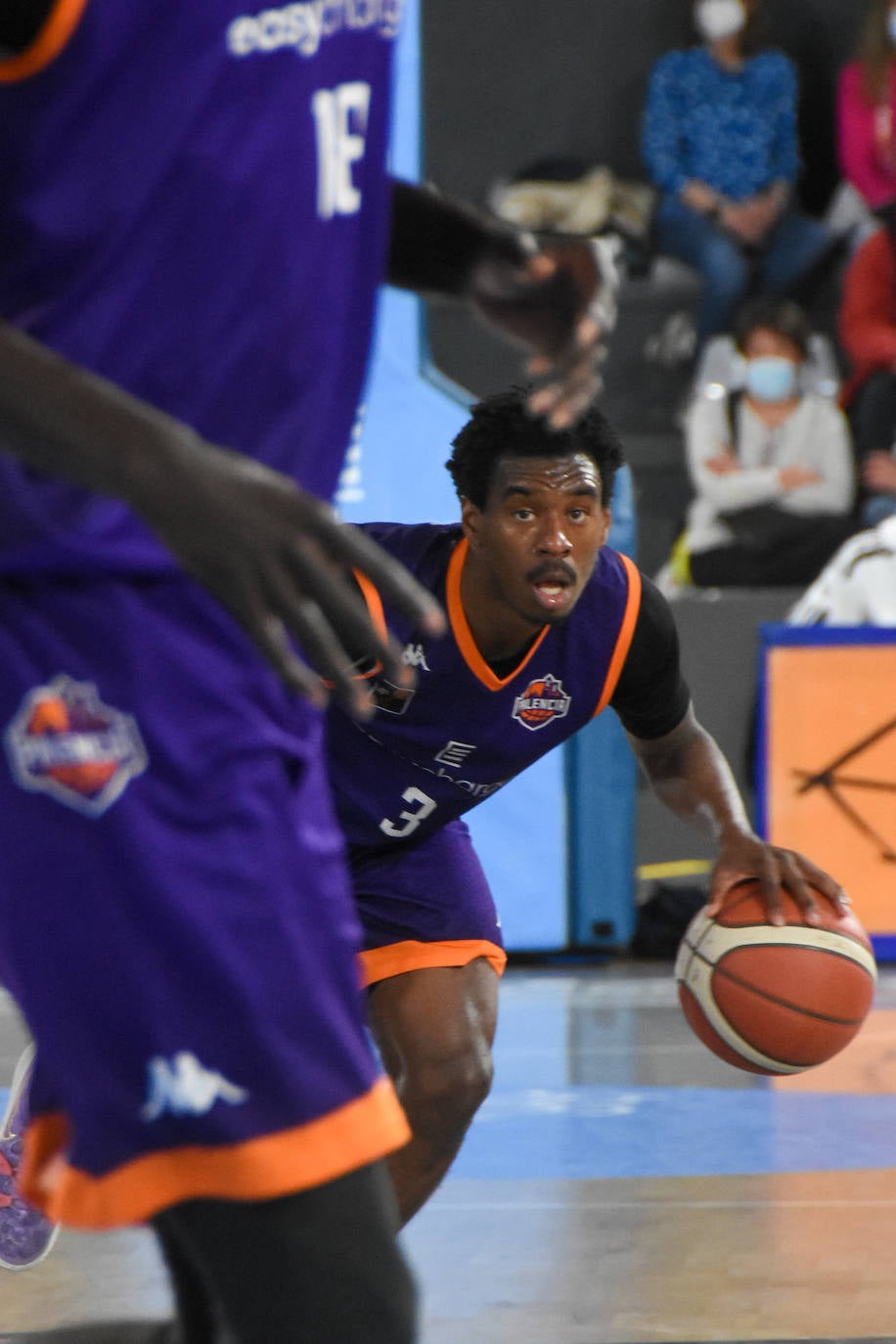 Fotos: El Palencia Baloncesto regresa a la victoria