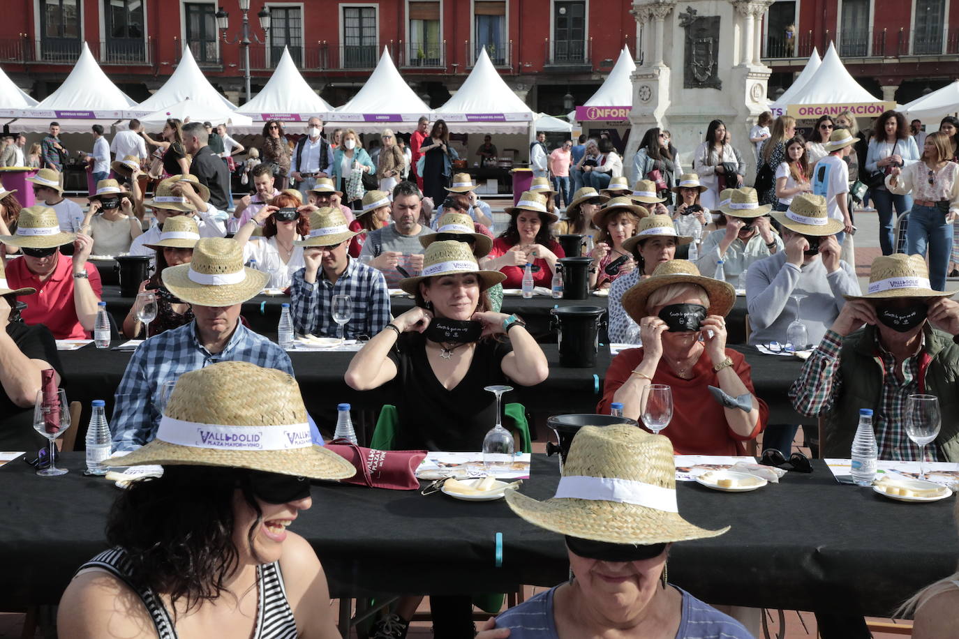 Fotos: Segunda jornada de Plaza Mayor del Vino en Valladolid (3/4)