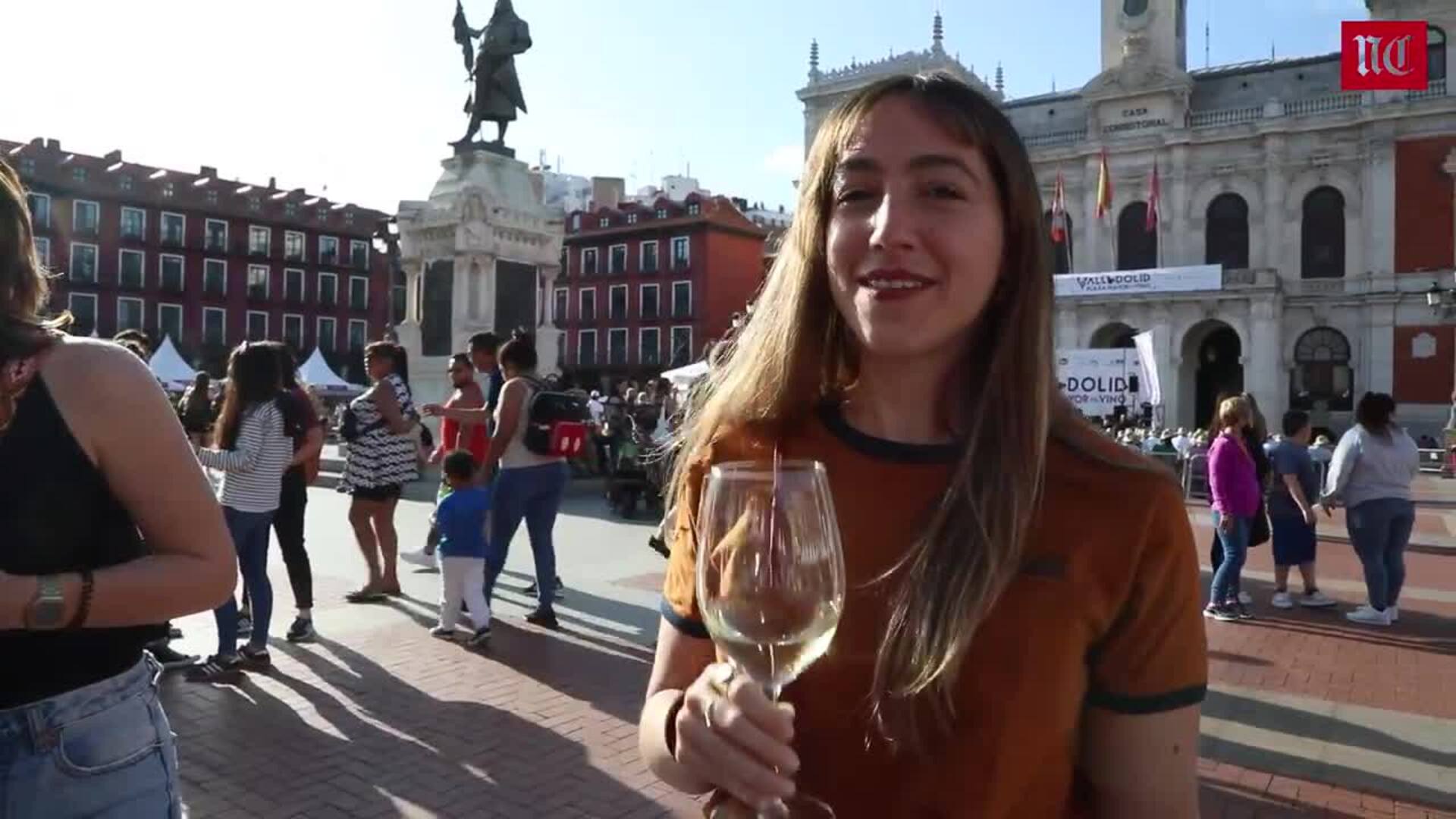 Brindis y buen tiempo en la segunda jornada de 'Valladolid. Plaza Mayor del Vino'