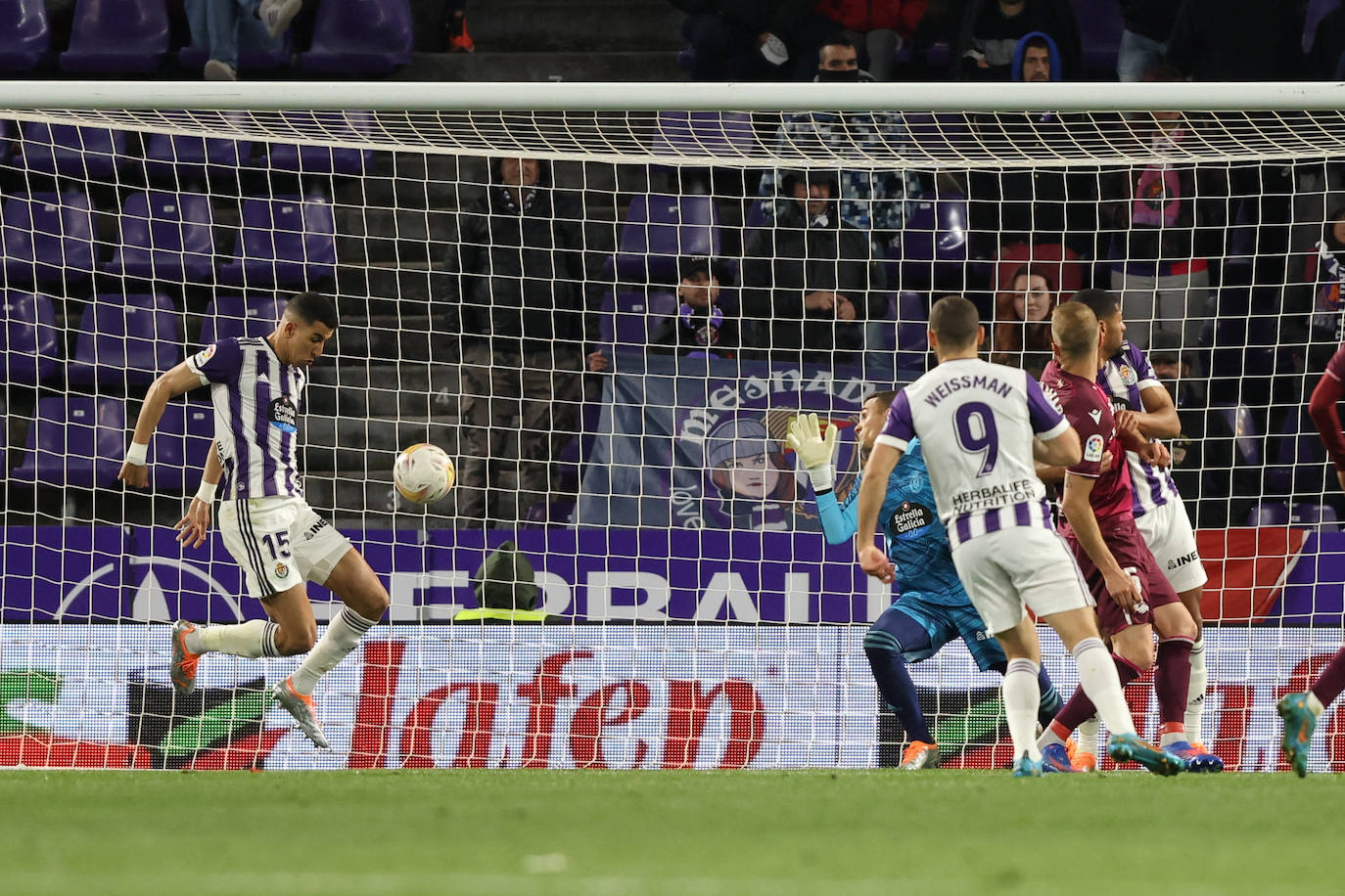 Las imágenes del encuentro entre el Real Valladolid y la Real Sociedad. 