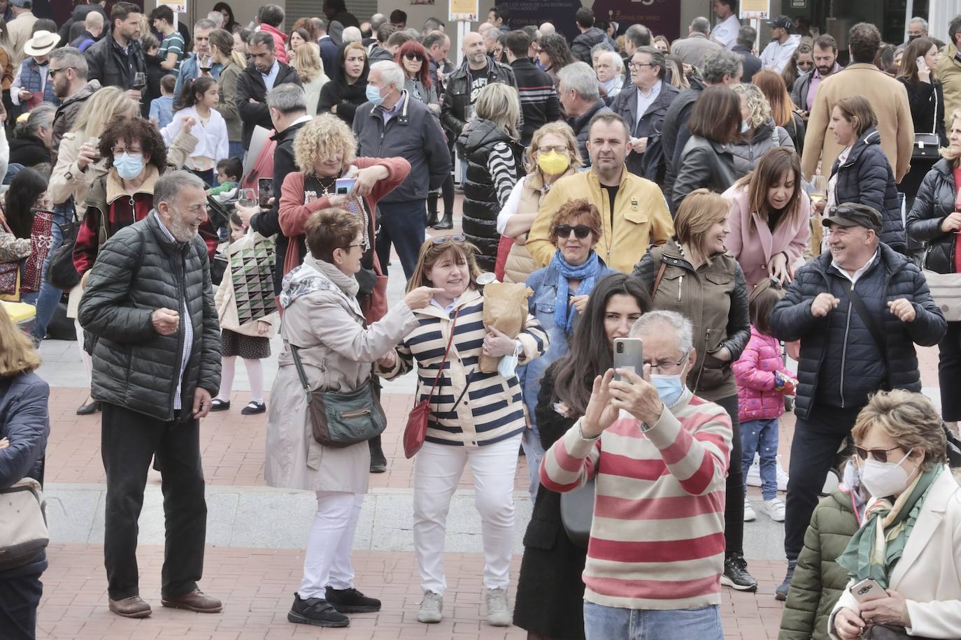 La jornada del lunes en la Plaza Mayor del Vino. 