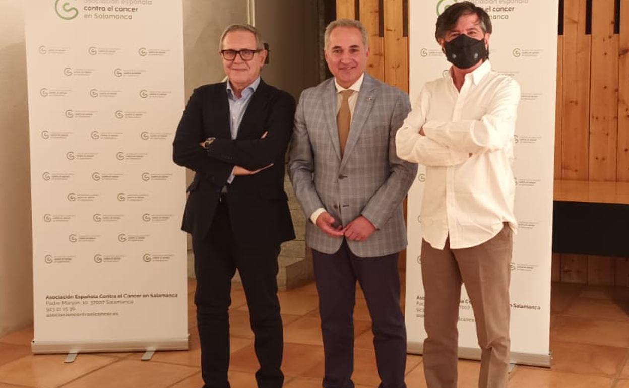 Ramón Reyes, Álgel Losada y el doctor Carlos López Otín