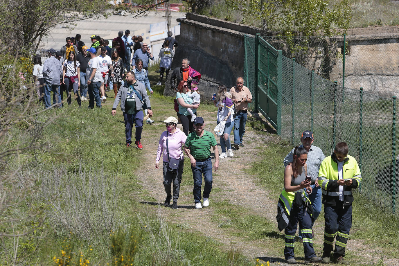 Fotos: Voladura de las torres de la central térmica de La Robla