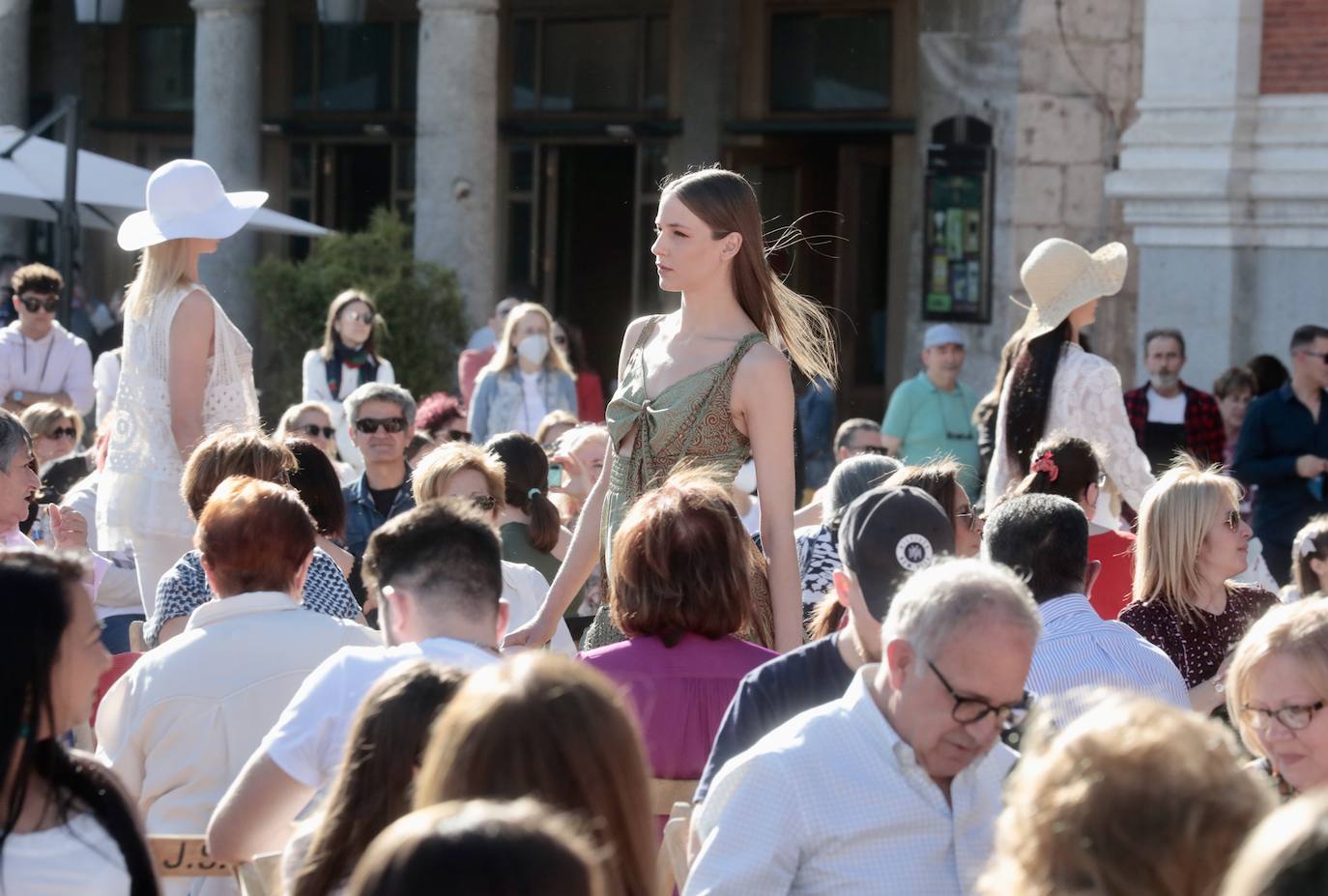 Fotos: Desfile de moda del comercio local de Valladolid (2/2)