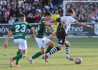 Imagen secundaria 1 - Tres acciones de juego del partido ante el Racing de Ferrol. 