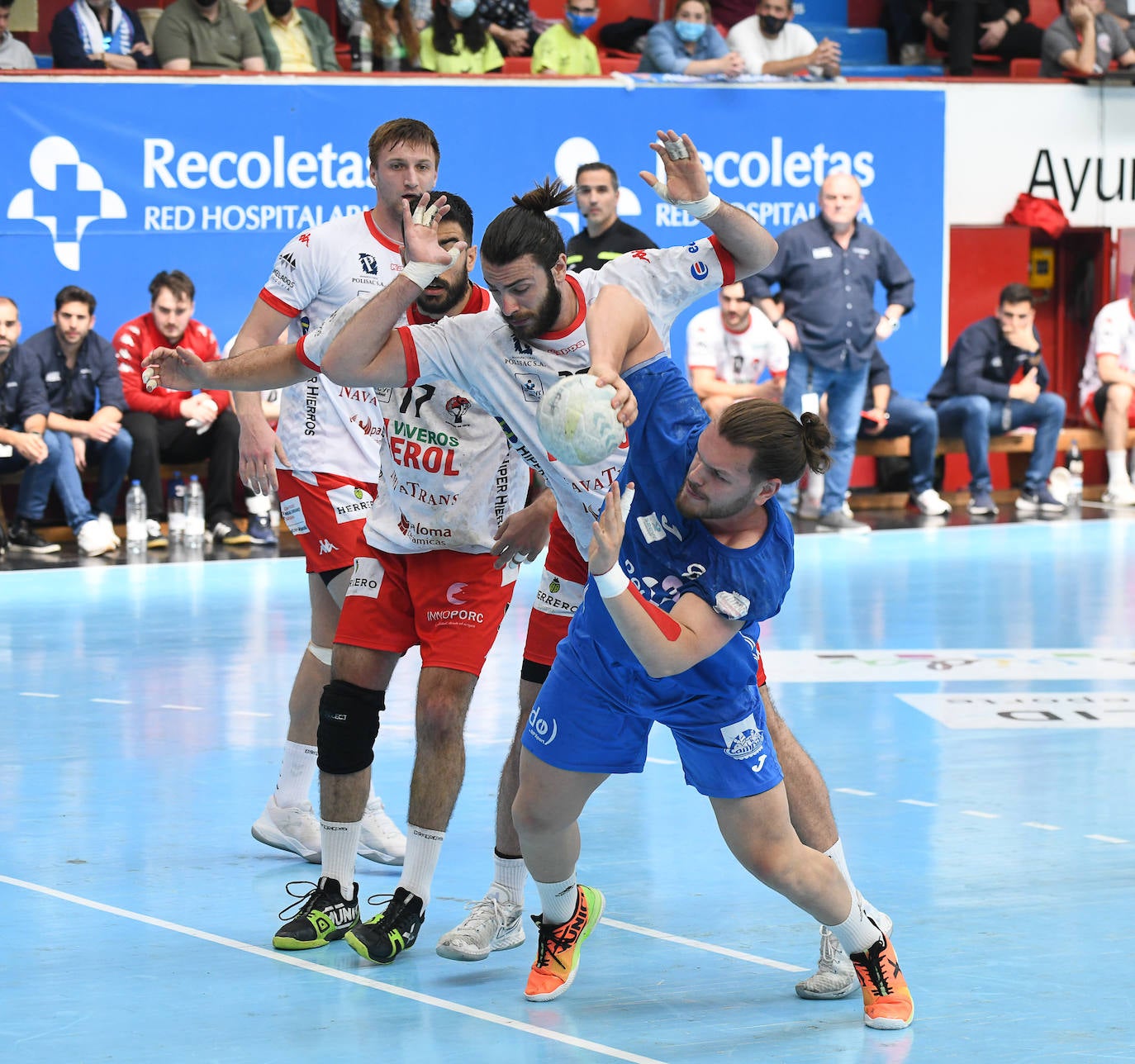 Fotos: Recoletas 28-28 Balonmano Nava (1/2)