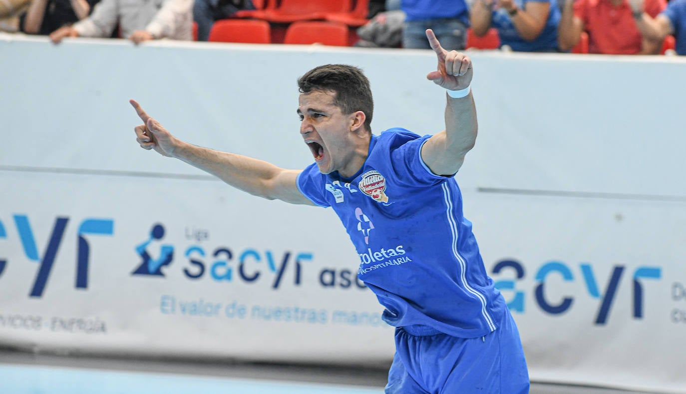 Fotos: Recoletas 28-28 Balonmano Nava (1/2)