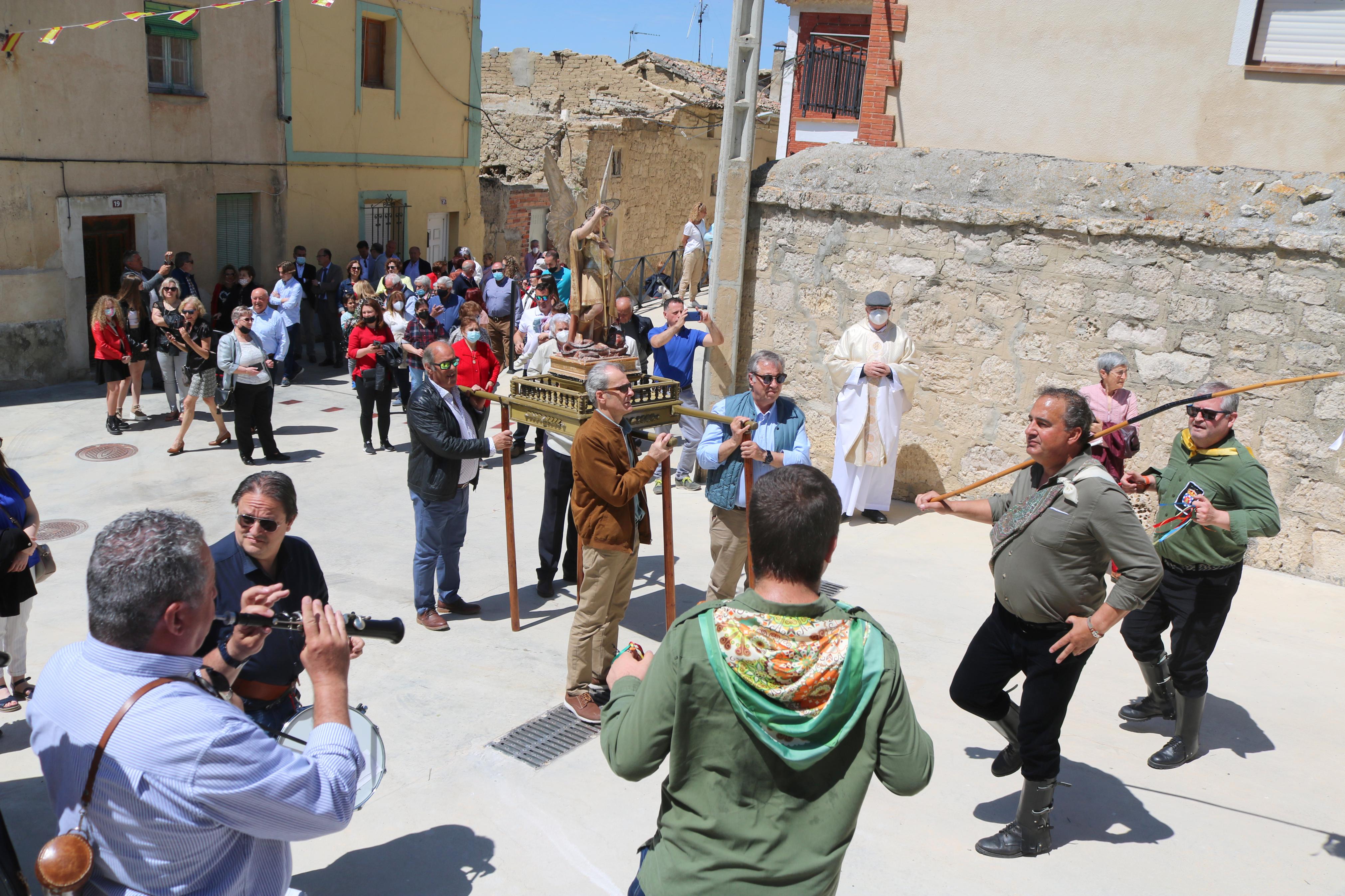 Los hornilleros danzaron en honor a San Miguel Arcángel