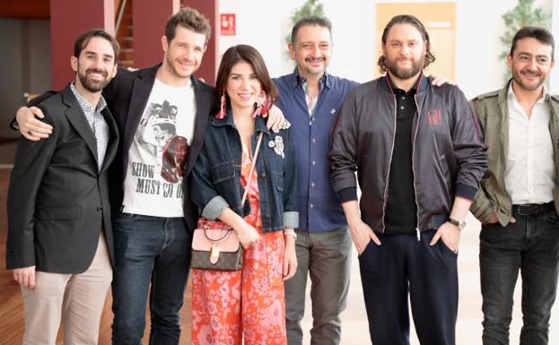 Desde la izquieda, Jesús Herrera, Andrés Salado, Claudia Pavone, Javier Franco, Airam Hernández y Sergio Domínguez. 