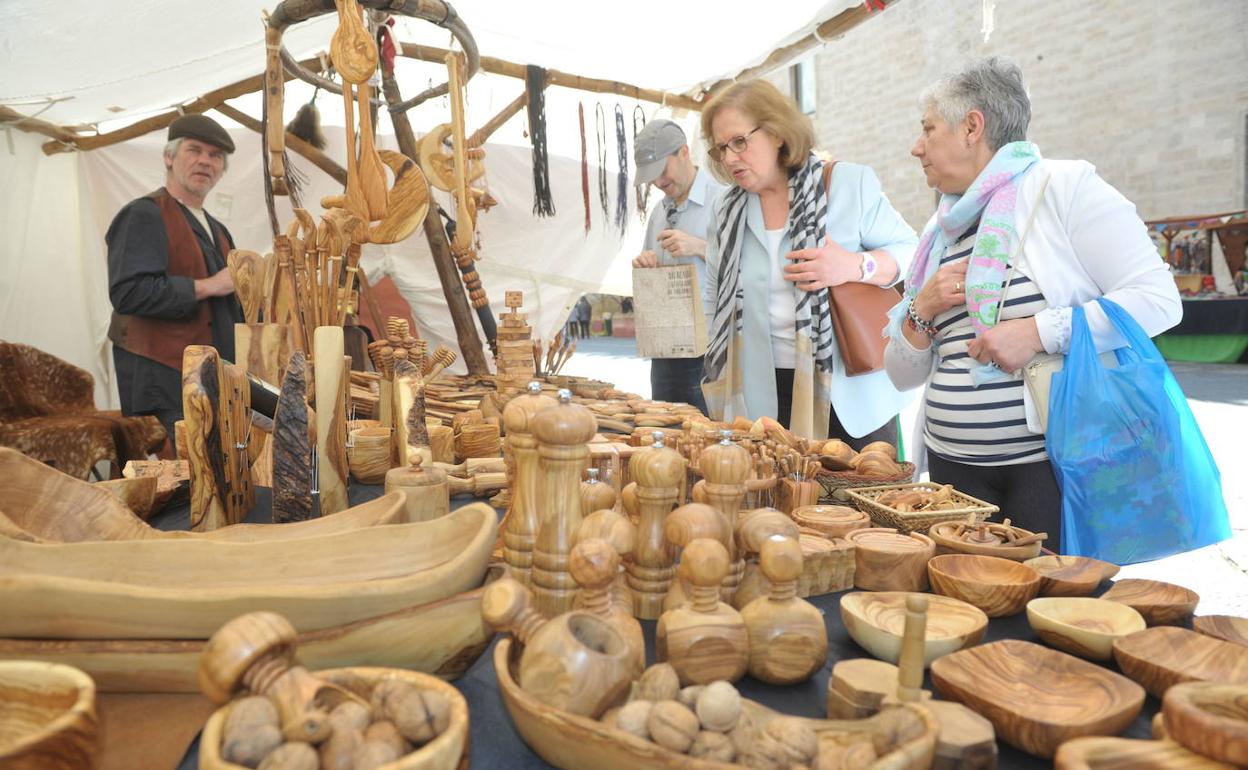 Uno de los puestos en el Mercado Castellano en una anterior edición. 