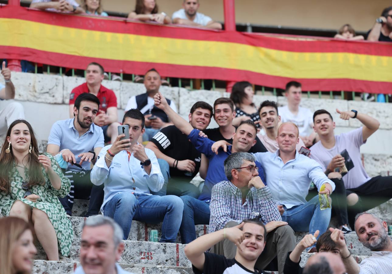 Fotos: Ambiente en la plaza de toros de Valladolid durante el concurso de cortes