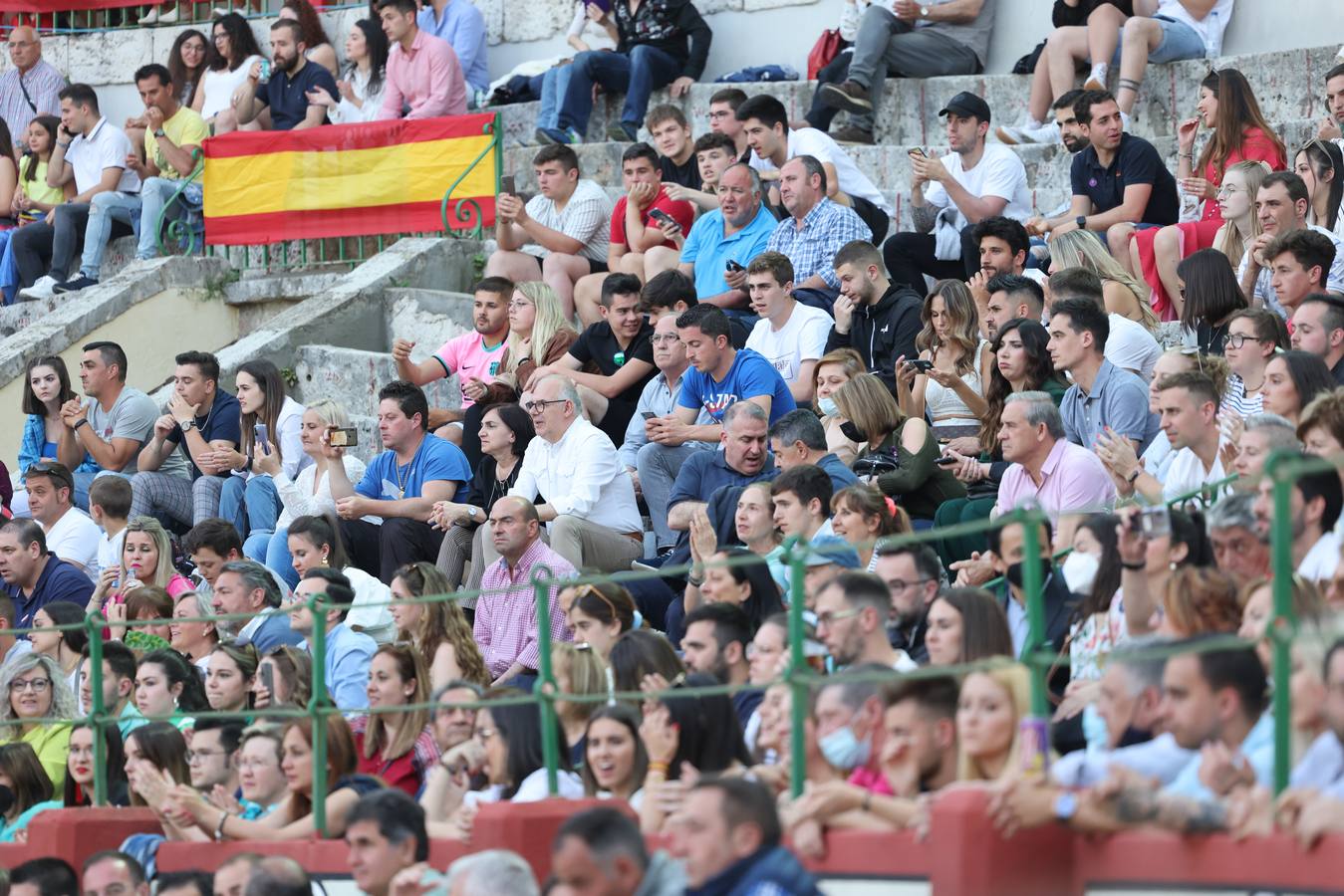 Fotos: Ambiente en la plaza de toros de Valladolid durante el concurso de cortes