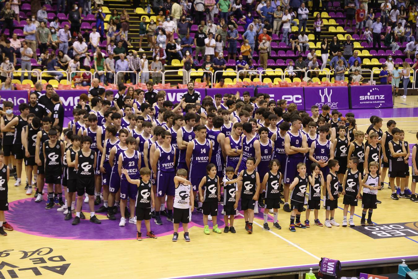 Fotos: Partido entre el Real Valladolid Baloncesto y el Cáceres (92-75)