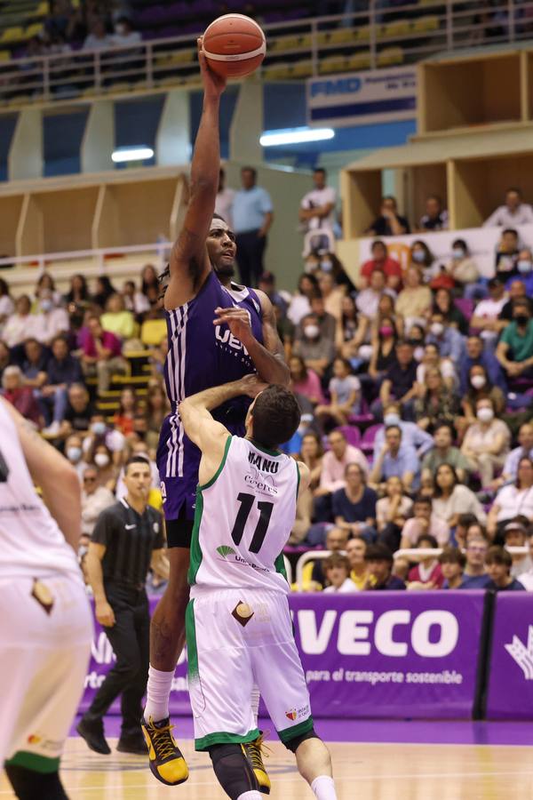 Fotos: Partido entre el Real Valladolid Baloncesto y el Cáceres (92-75)