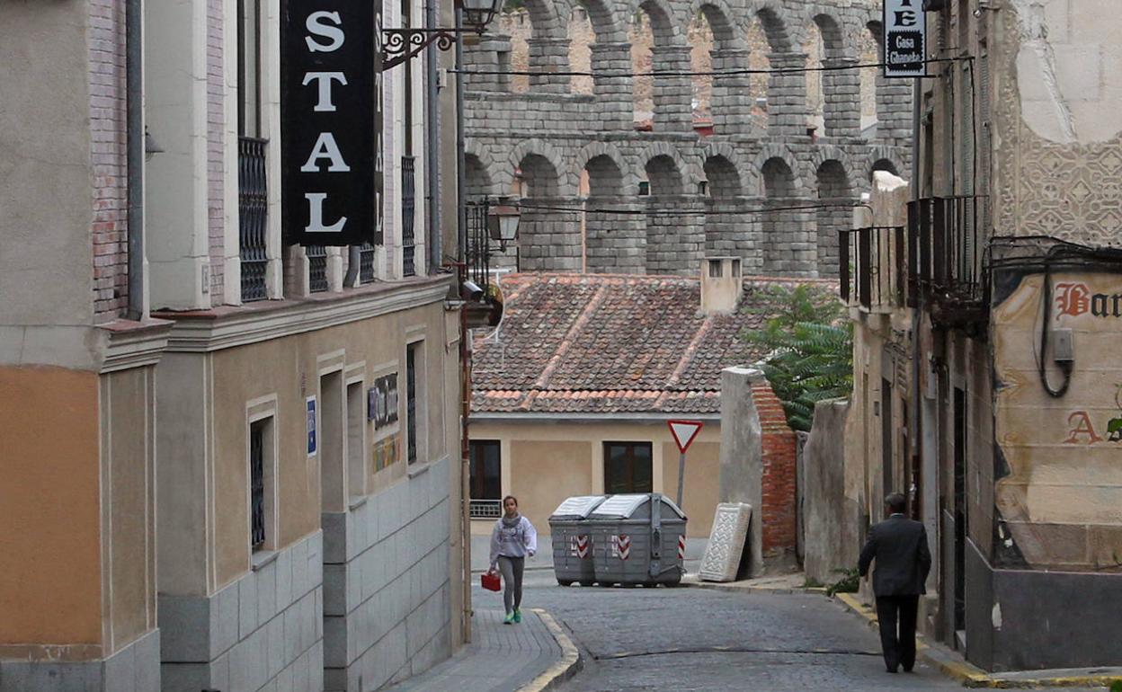 Calle Ochoa Ondategui, a escasos metros del Acueducto.