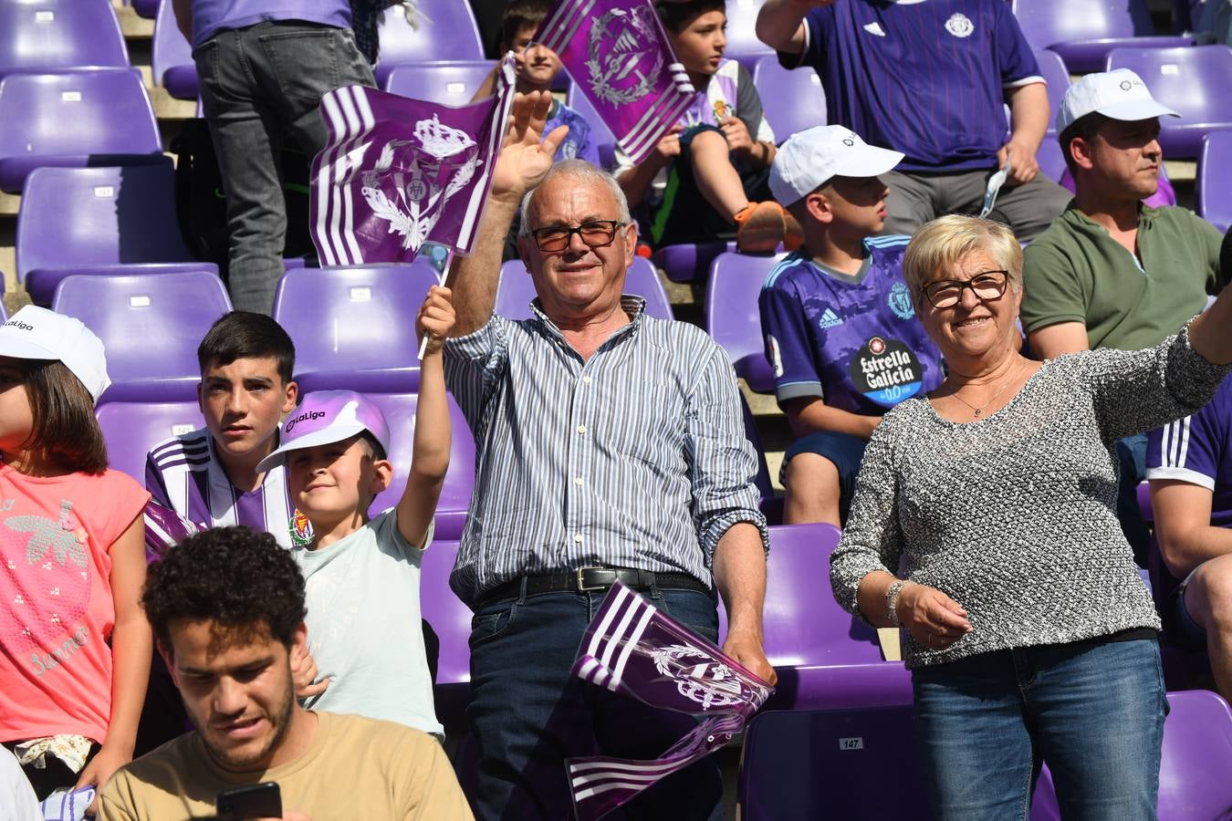 Fotos: Búscate en la grada del Zorrilla (1/6)