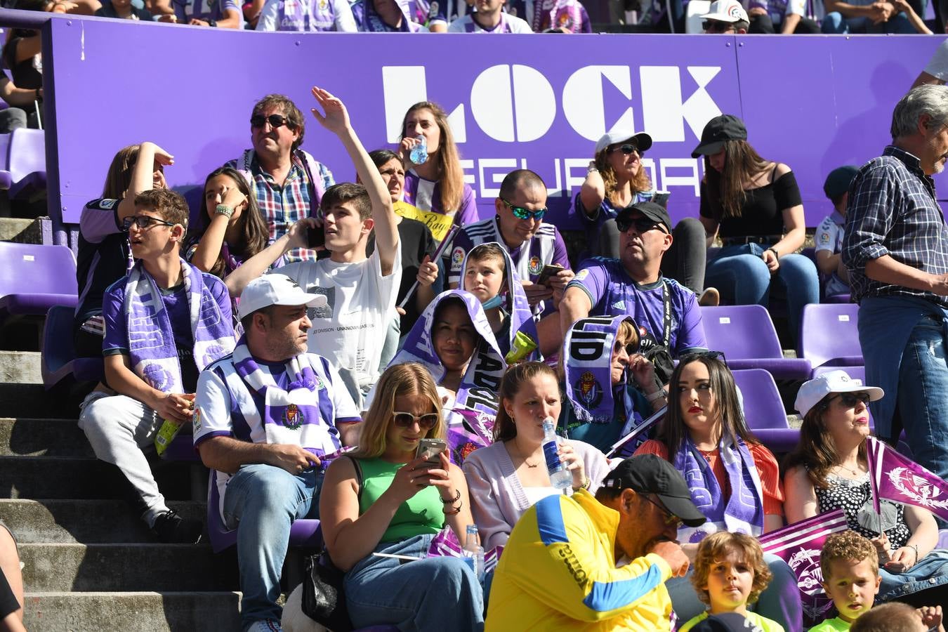 Fotos: Búscate en la grada del Zorrilla (2/6)