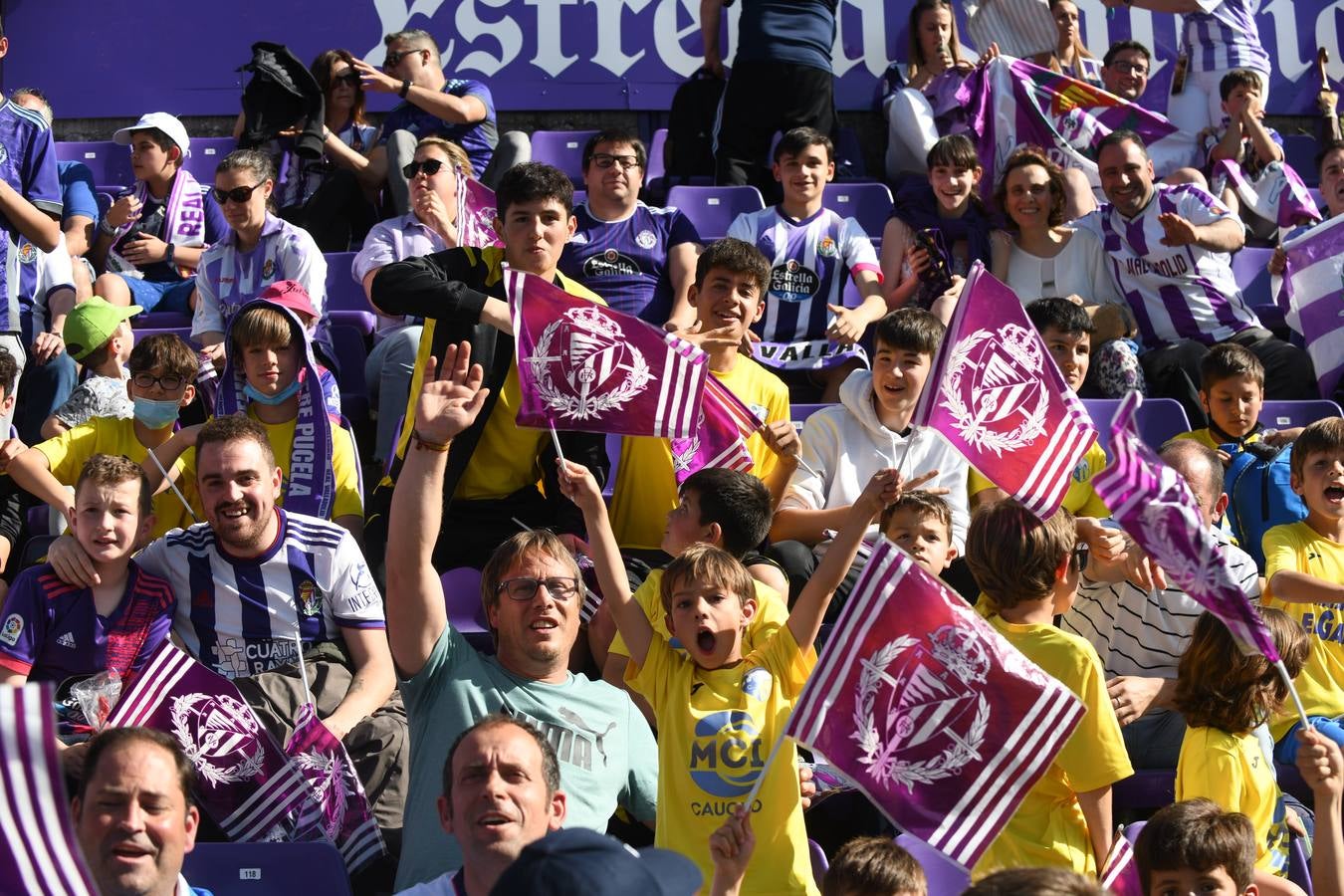 Fotos: Búscate en la grada del Zorrilla (2/6)