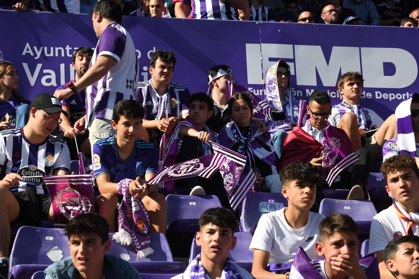 Fotos: Búscate en la grada del Zorrilla (5/6)