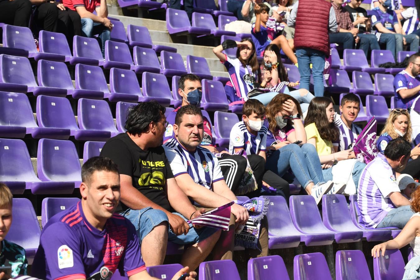 Fotos: Búscate en la grada del Zorrilla (5/6)