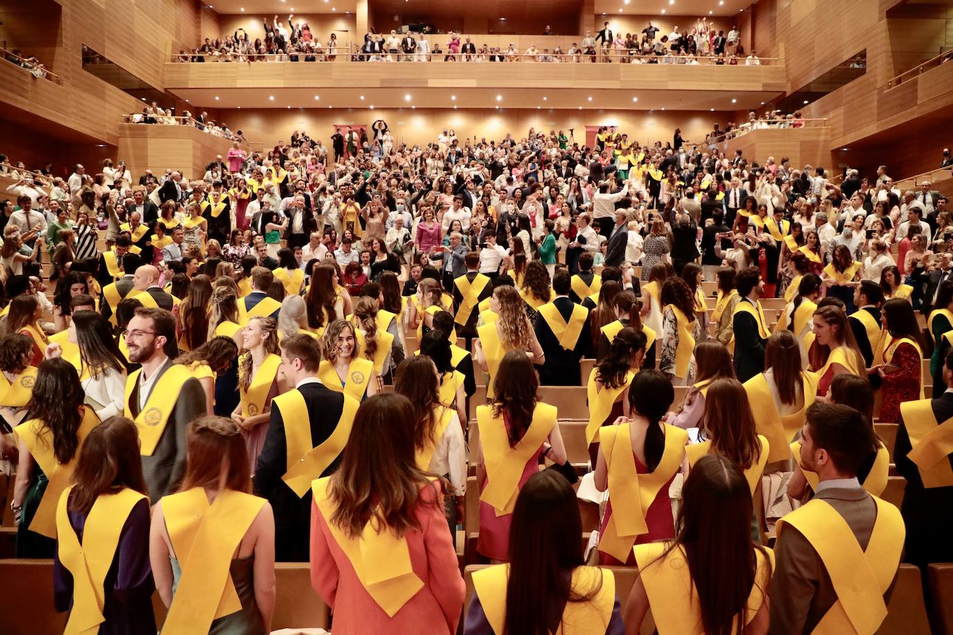 Diferentes momentos de la graduación. 