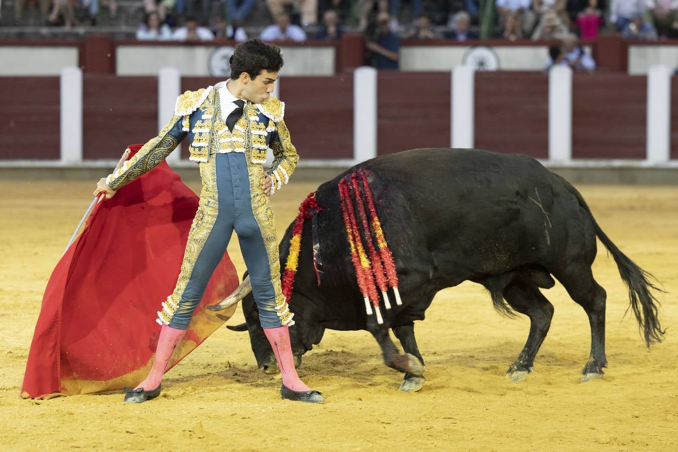 Fotos: Roca Rey y Tomás Rufo abren la puerta grande en Valladolid (1/3)